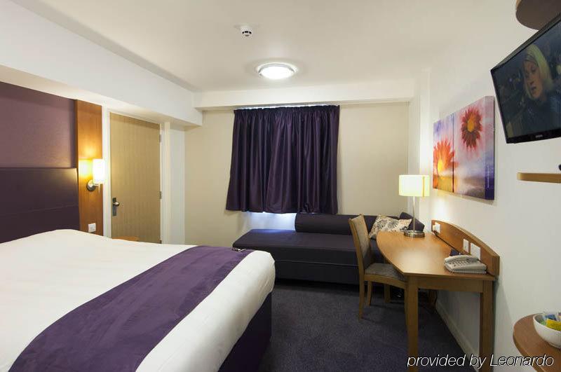 Premier Inn Nuneaton/Coventry Экстерьер фото